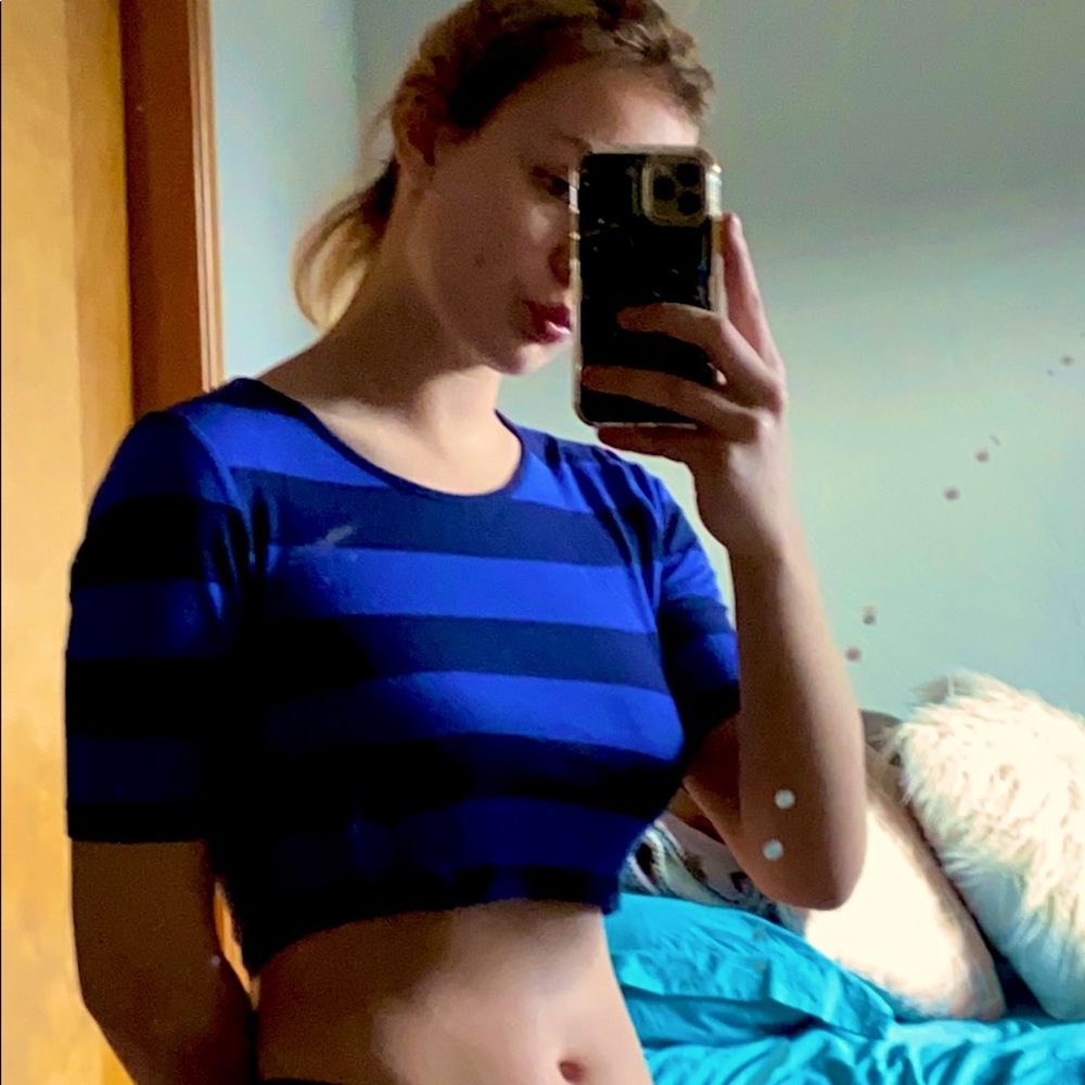 Medium fitted crop top from forever 21.